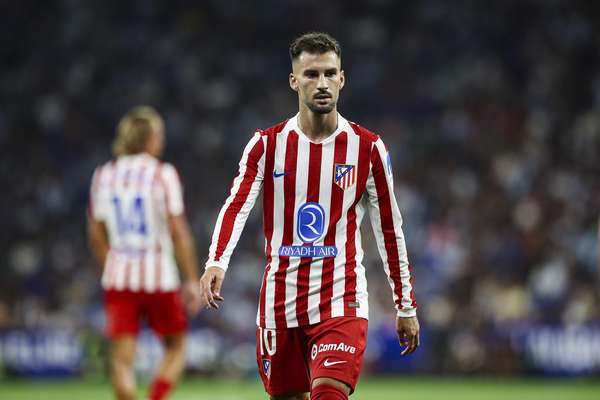 科贝电台更新巴埃纳伤情:肌肉不适接受检查,周末联赛出战成疑